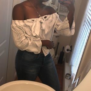 Off shoulder bell sleeve top
